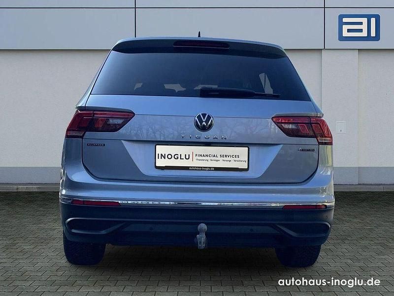 Gebraucht VW Tiguan Allspace Move 200 PS (147 kW) 2024 Silber SUV