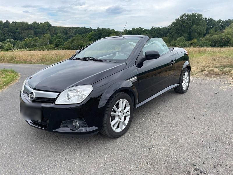 Schwarz Gebraucht 2006 Opel Tigra Cabrio | 2.700 € (Fairer Preis) - Bild 1/4