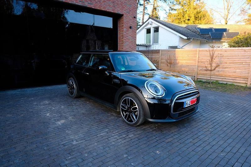 Gebraucht Mini Cooper Classic 136 PS (100 kW) 2022 Schwarz Kleinwagen