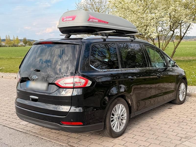 Second-hand Ford Galaxy 179 CP (131 kW) 2015 Negru Monovolum