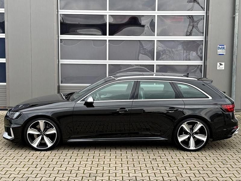 Gebraucht Audi RS4 Ambiente 450 PS (330 kW) 2018 Schwarz Kombi