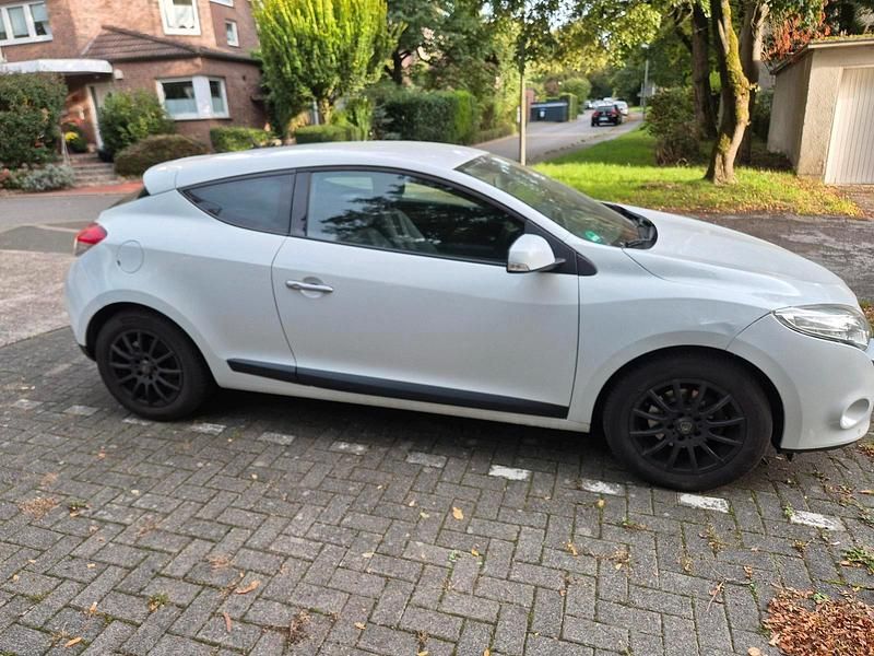 Gebraucht Renault Mégane Coupé 110 PS (80 kW) 2009 Weiß Coupé