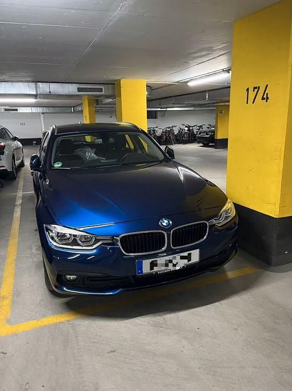 Gebraucht BMW 318 150 PS (110 kW) 2019 Blau Kombi