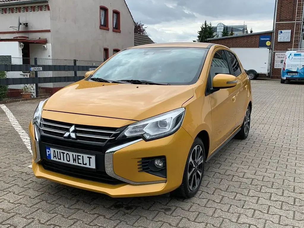 Gebraucht Mitsubishi Space Star Top 71 PS (52 kW) 2021 Gelb Kleinwagen