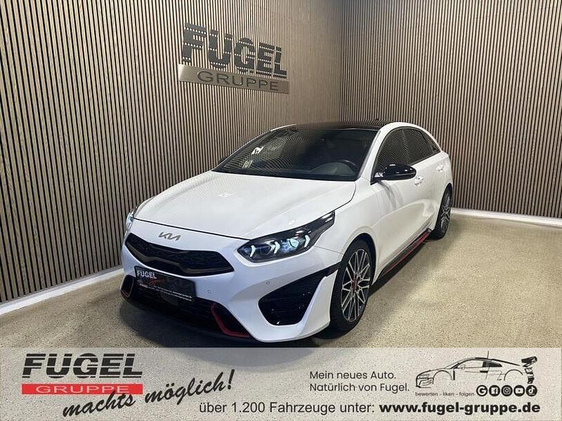 Gebraucht Kia ProCeed GT 204 PS (150 kW) 2023 Deluxeweiss met. Kombi