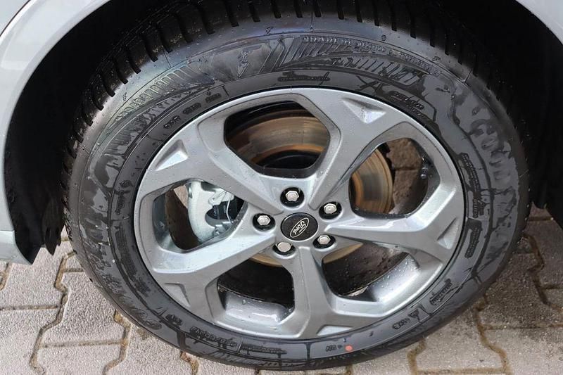 Neu Ford Kuga ST-Line 242 PS (177 kW) 2026 Silber SUV