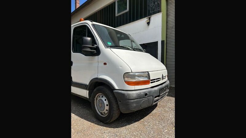 Weiß Gebraucht 2003 Renault Master Van | 4.900 € (Guter Preis) - Bild 1/4