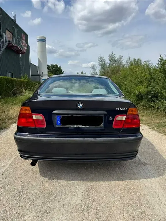 Gebraucht BMW 318 118 PS (86 kW) 1999 Blau Limousine