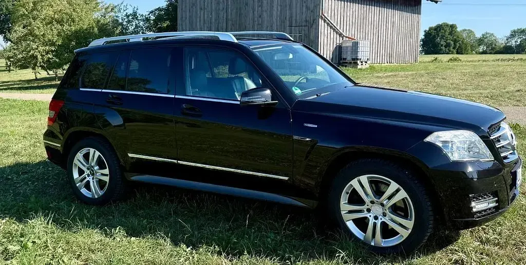 Gebraucht Mercedes GLK250 204 PS (150 kW) 2011 Schwarz SUV