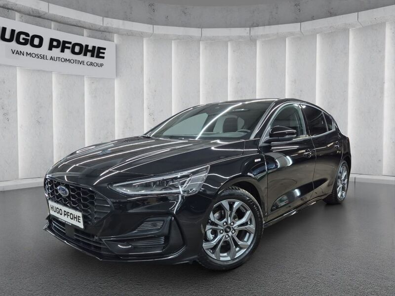 Agate black metallic Gebraucht 2024 Ford Focus ST-Line X Limousine | 25.850 € (Guter Preis) - Bild 1/4