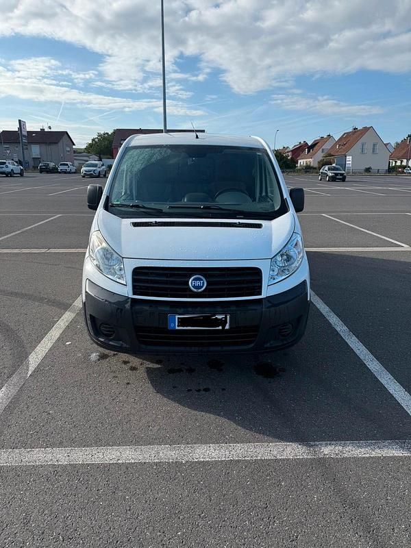 Weiß Gebraucht 2007 Fiat Scudo Van / Kleinbus | 4.300 € (Guter Preis) - Bild 1/4