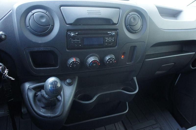 Gebraucht Nissan NV400 Comfort 125 PS (91 kW) 2016 Ice white Van