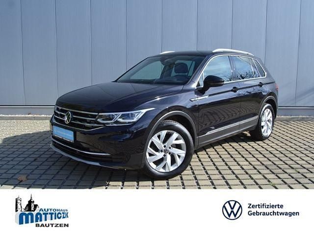 Deep black perleffekt (metallic) Gebraucht 2020 VW Tiguan Elegance SUV | 28.760 € (Teuer) - Bild 1/3