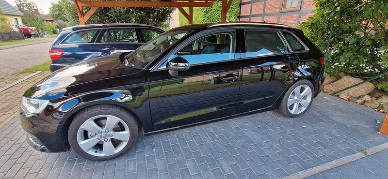 Gebraucht Audi A3 Ambition 150 PS (110 kW) 2015 Schwarz Limousine