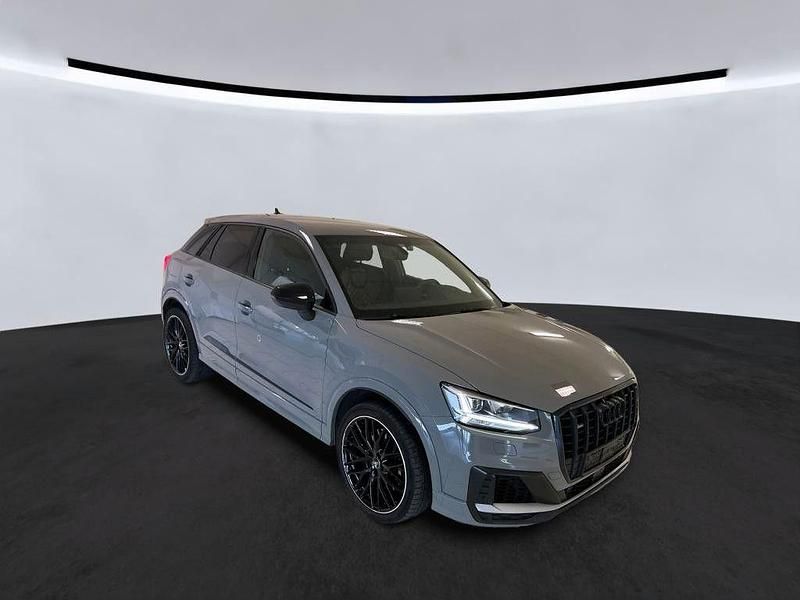 Gebraucht Audi SQ2 Sport 300 PS (220 kW) 2020 Grau SUV