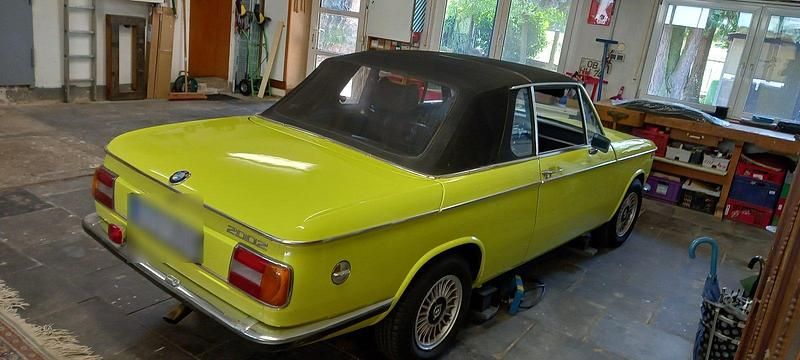 Gebraucht BMW 2002 101 PS (74 kW) 1975 Gelb Limousine
