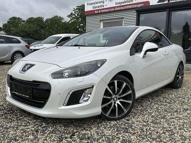 Weiß Gebraucht 2011 Peugeot 308 CC Allure Cabrio | 8.999 € (Fairer Preis) - Bild 1/4