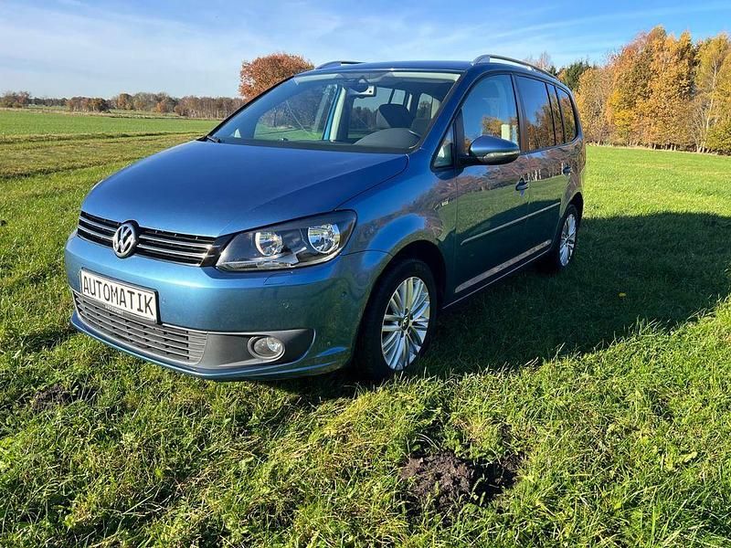 Gebraucht VW Touran Cup 105 PS (77 kW) 2014 Blau Van / Kleinbus