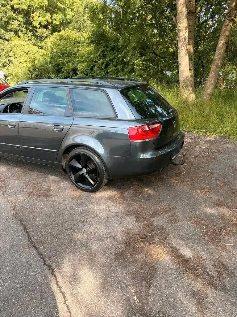 Gebraucht Seat Exeo 102 PS (75 kW) 2013 Grau Kombi