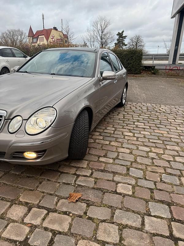 Gebraucht Mercedes E280 190 PS (139 kW) 2007 Grau Limousine