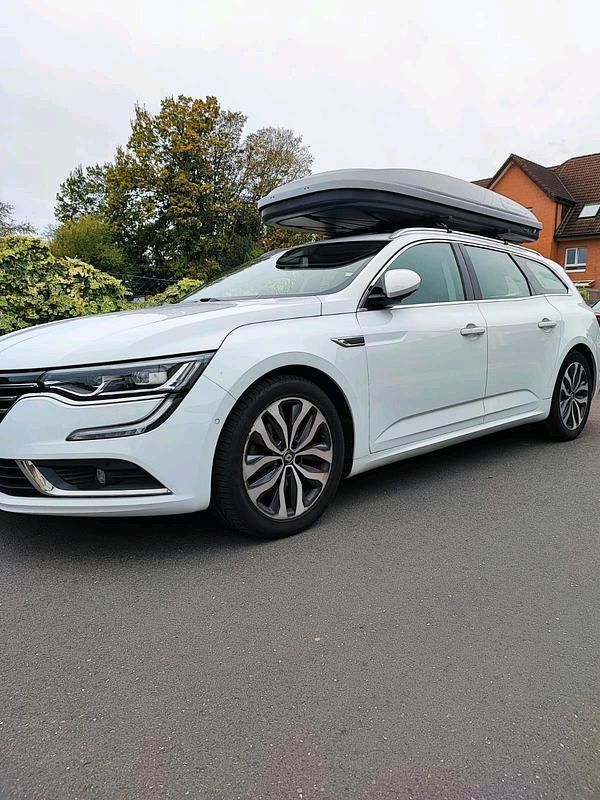 Weiß Gebraucht 2018 Renault Talisman GrandTour Kombi | 14.490 € (Fairer Preis) - Bild 1/4