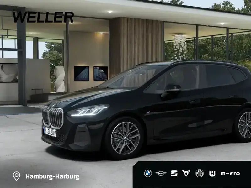 Black sapphire (schwarz) Neu 2025 BMW 220 Active Tourer M Sport Van / Kleinbus | 41.670 € (Guter Preis) - Bild 1/4