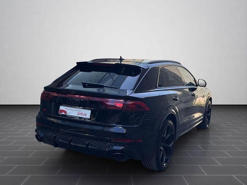 Gebraucht Audi RS Q8 Advanced Plus 641 PS (471 kW) 2025 Mythosschwarz metallic SUV