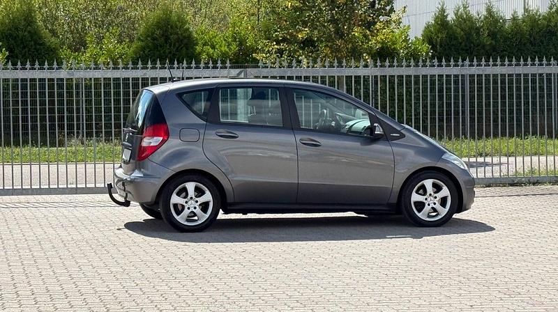 Gebraucht Mercedes A160 95 PS (69 kW) 2010 Grau Kleinwagen