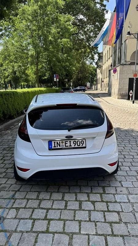 Gebraucht Ford Fiesta Titanium 75 PS (55 kW) 2009 Limousine