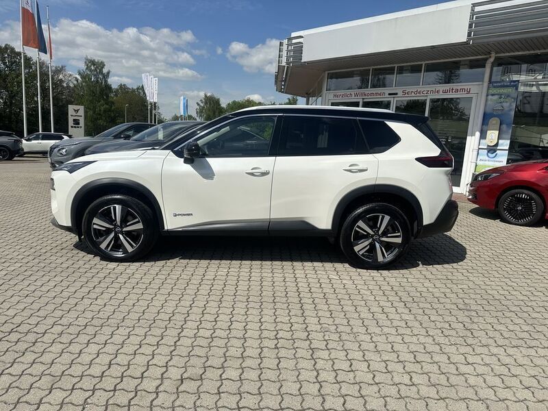 Gebraucht Nissan X-Trail N-Connecta 158 PS (116 kW) 2023 Weiß SUV