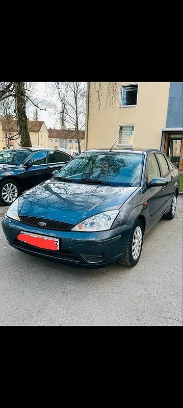 Usata Ford Focus 100 CV (73 kW) 2004 Grigio Berlina