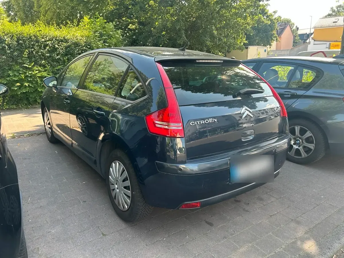 Używany Citroën C4 109 KM (80 kW) 2010 Niebieski Sedan/Limuzyna