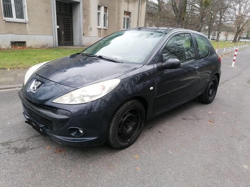 Schwarz Gebraucht 2009 Peugeot 206+ Kleinwagen | 499 € (Superpreis) - Bild 1/4