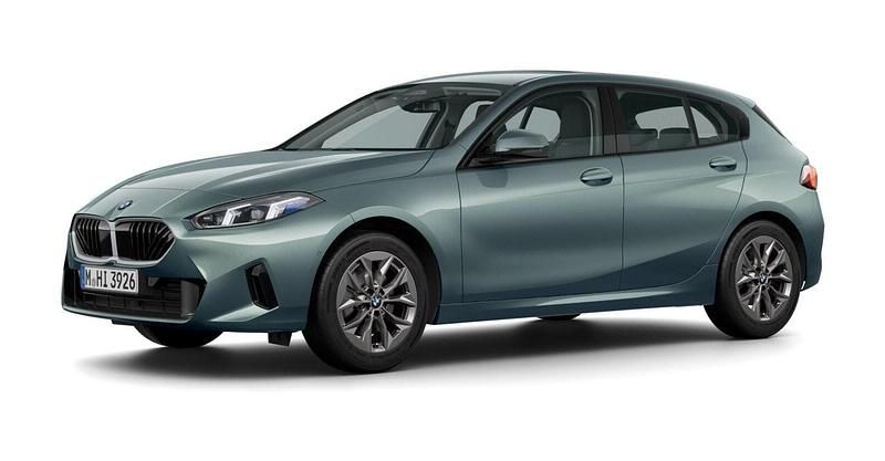 Grün Gebraucht 2024 BMW 120 Shadowline Kleinwagen | 31.174 € (Superpreis) - Bild 1/4