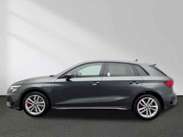 Gebraucht Audi A3 Sportback e-tron S-Line 245 PS (180 kW) 2022 Daytonagrau perleffekt Kleinwagen