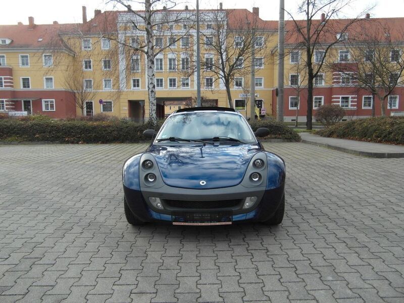 Blau Gebraucht 2003 Smart Roadster Cabrio | 2.899 € (Superpreis) - Bild 1/4