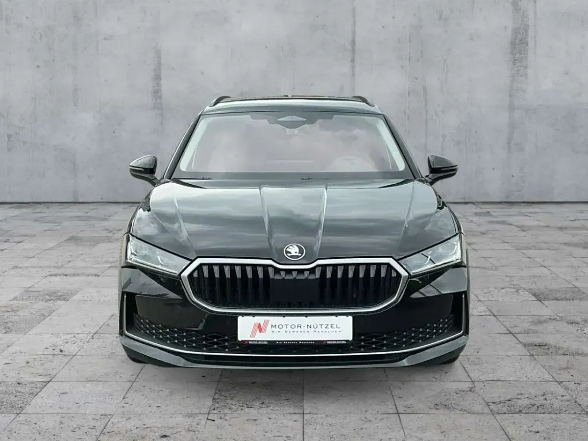 Gebraucht Skoda Superb Selection 204 PS (150 kW) 2025 Schwarz Kombi