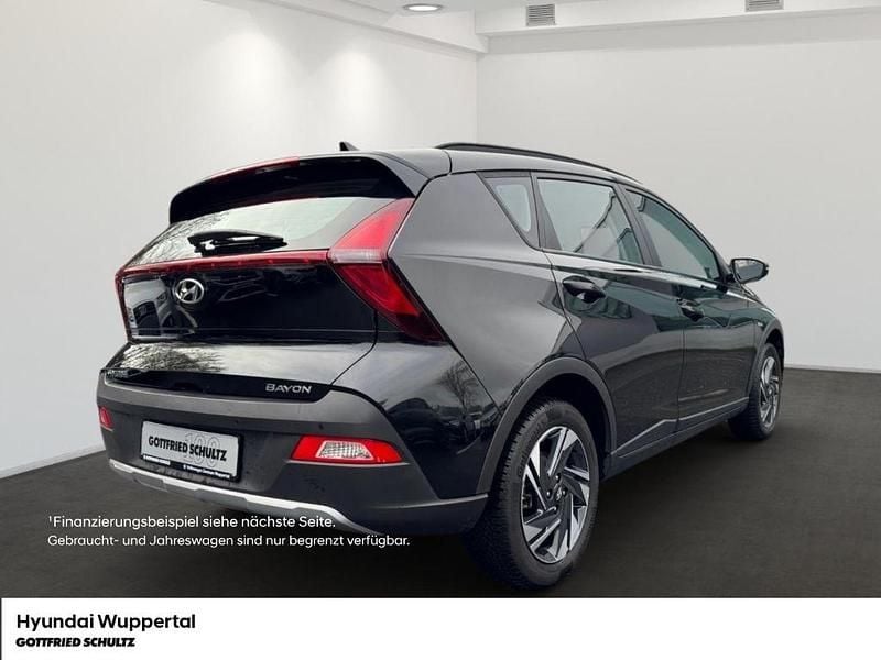 Gebraucht Hyundai Bayon Trend 101 PS (74 kW) 2024 Phantom black / met SUV