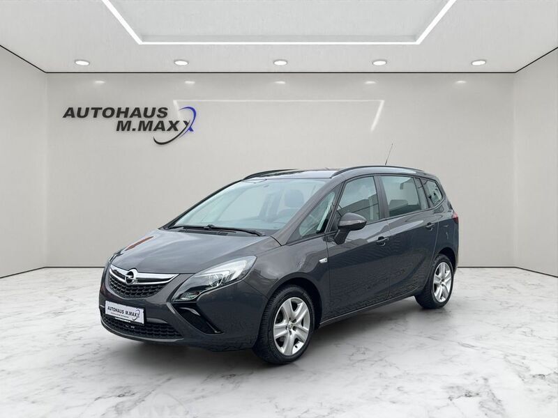 Grau Gebraucht 2015 Opel Zafira Tourer Edition Van / Kleinbus | 14.900 € (Teuer) - Bild 1/4