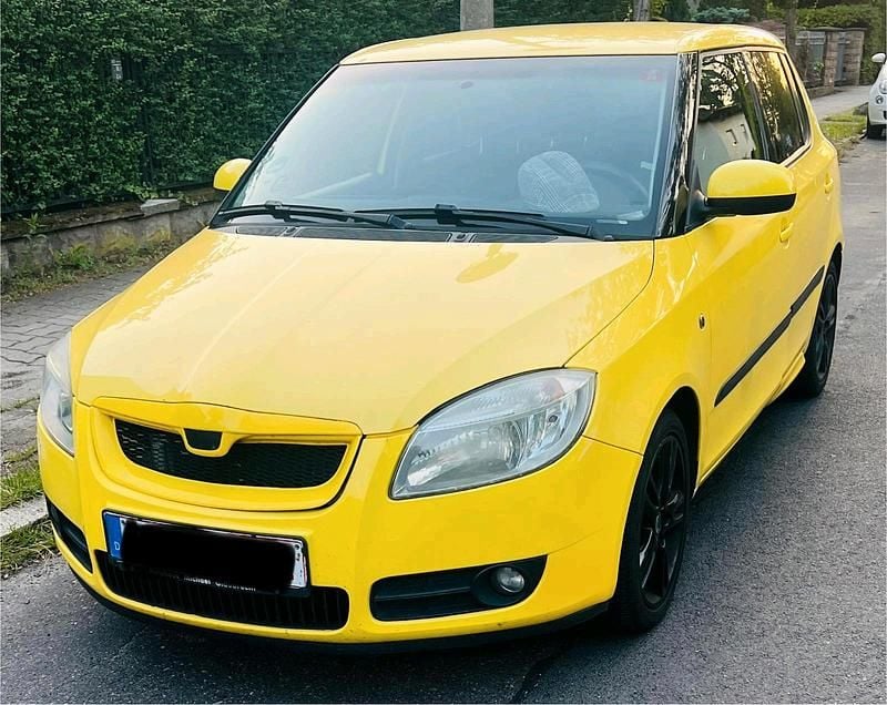 Gelb Gebraucht 2008 Skoda Fabia Kleinwagen | 900 € (Guter Preis) - Bild 1/4