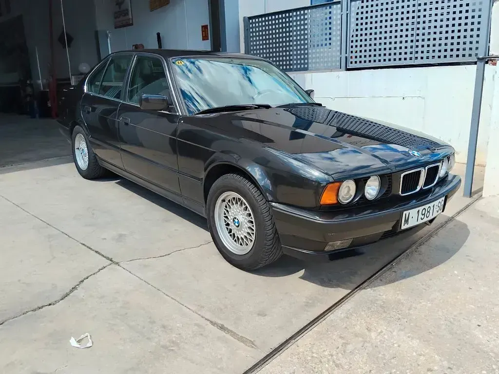 Gebraucht BMW 540 286 PS (210 kW) 1995 Schwarz Limousine