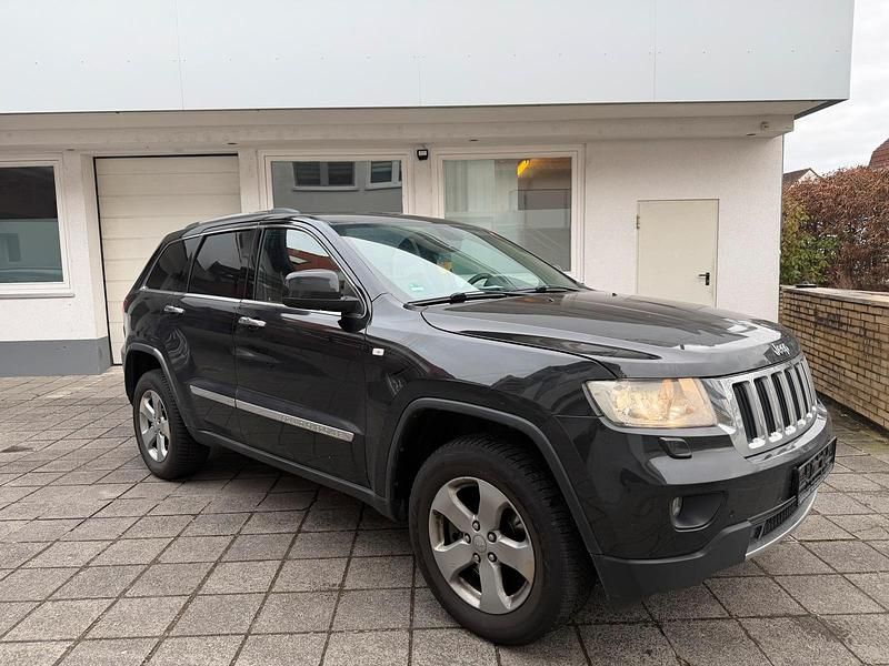 Gebraucht Jeep Grand Cherokee 241 PS (177 kW) 2012 Schwarz SUV