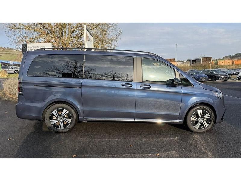 Gebraucht Mercedes EQV300 150 kW (204 PS) 2025 Sodalithblau Van / Kleinbus