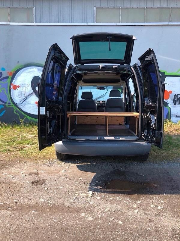 Usata VW Caddy 105 CV (77 kW) 2005 Nero Monovolume