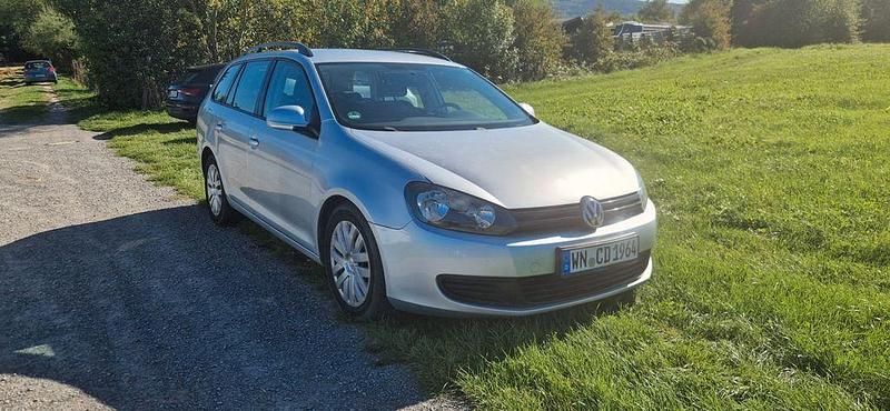 Silber Gebraucht 2011 VW Golf VI Style Kombi | 4.499 € (Fairer Preis) - Bild 1/4