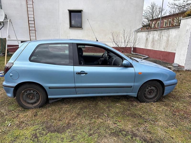 Gebraucht Fiat Bravo 81 PS (59 kW) 2002 Blau Kleinwagen