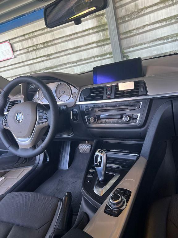 Gebraucht BMW 320 Luxury Line 184 PS (135 kW) 2012 Schwarz Limousine