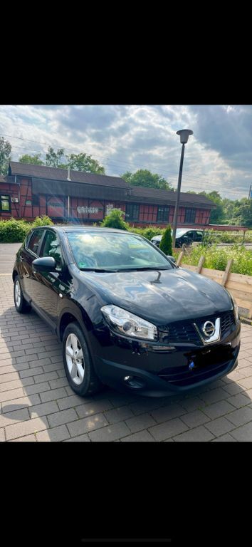 Schwarz Gebraucht 2010 Nissan Qashqai Acenta SUV | 5.900 € (Fairer Preis) - Bild 1/4
