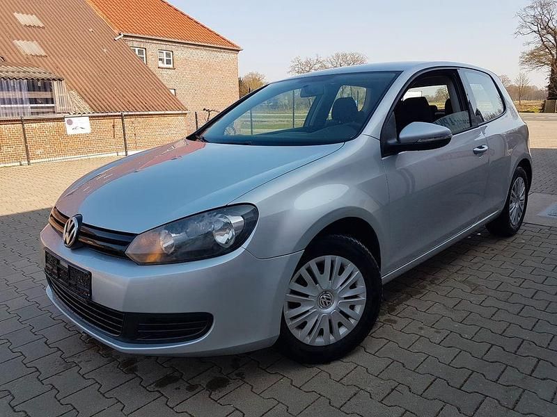 Gebraucht VW Golf VI 80 PS (58 kW) 2012 Silber Kleinwagen