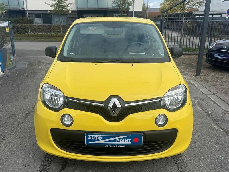 Second-hand Renault Twingo Expression 71 CP (52 kW) 2015 Galben Hatchback